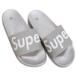Pantuflas de mujer grises y plateadas CK110 Plateadas