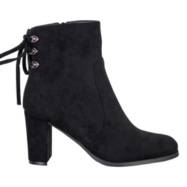 Botas atadas en el poste VINCEZA negro