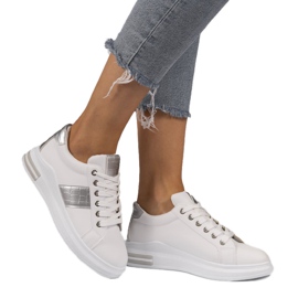 Zapatillas blancas de moda con cuero ecológico C912 blanco plata gris