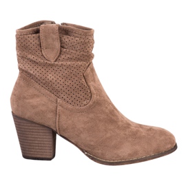 Bestelle Botas camperas clásicas caladas beige