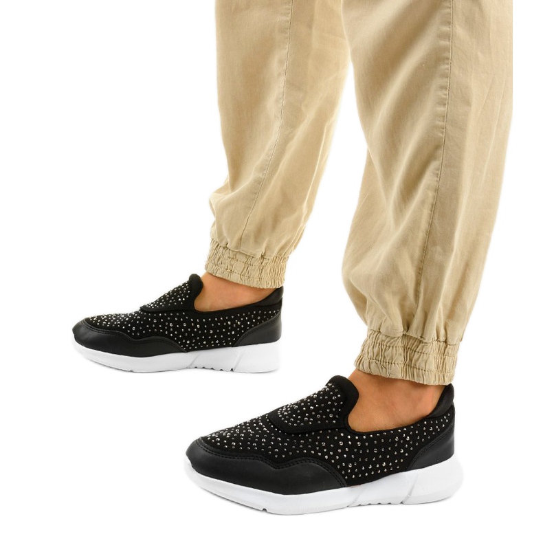 Calzado deportivo sin cordones en blanco y negro B84-1