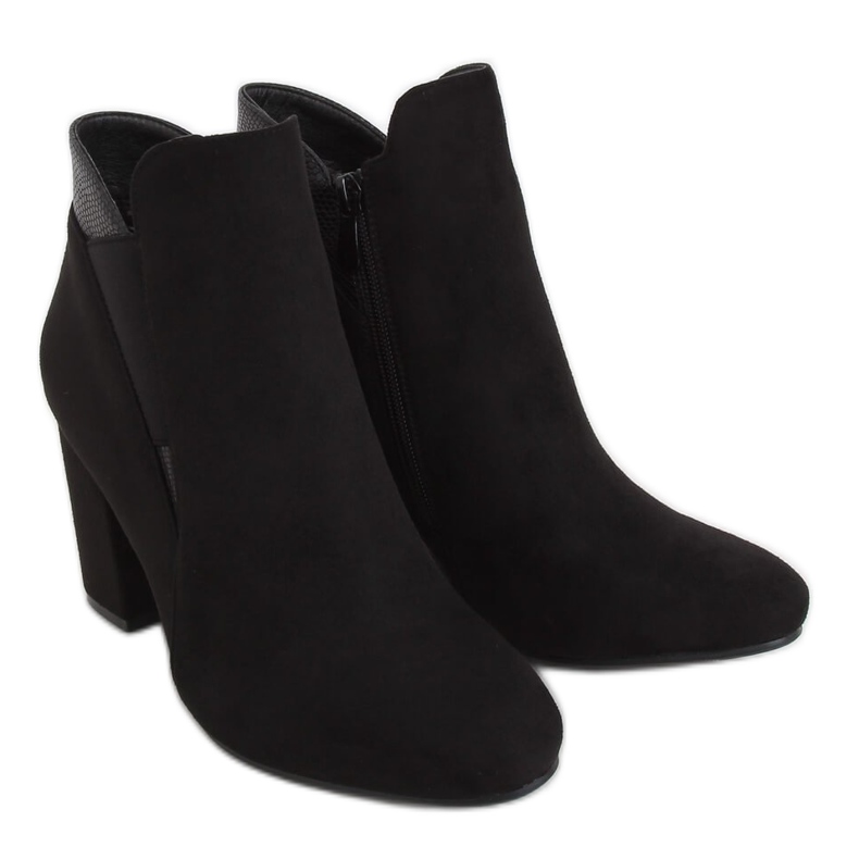 Botas en el poste negro K-99107-2 Negro