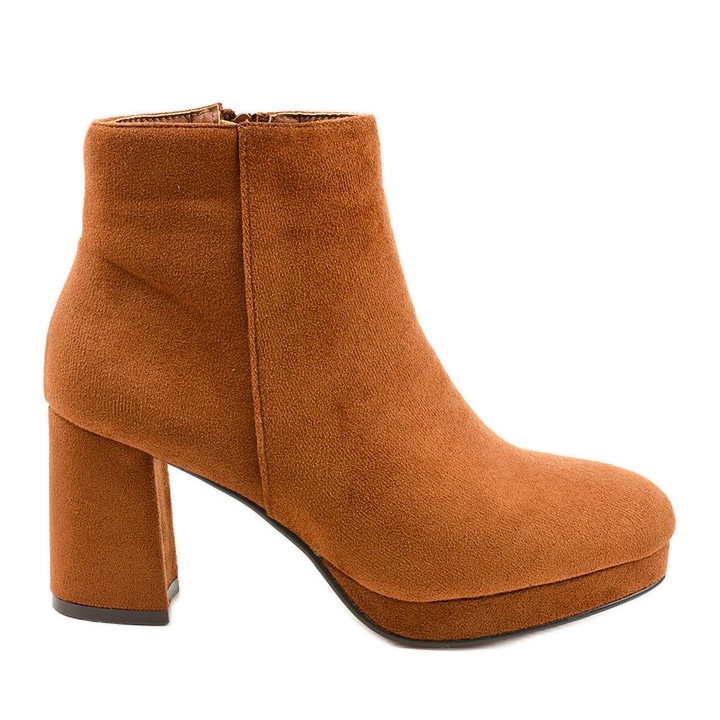 Botines de ante marrón en el poste de Mahoganis amarillo Botines de ante marrón en el poste de Mahoganis amarillo