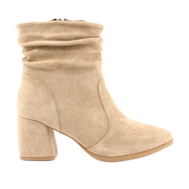 Daszyński Botas de ante beige MR2025-10