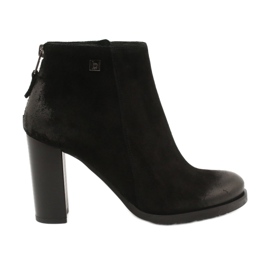 Arka Botas de gamuza negra para mujeres 7213 negro