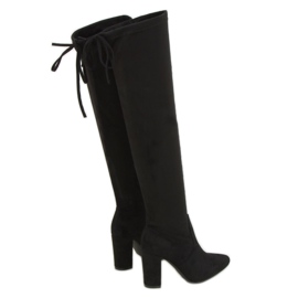 Botas sobre el poste negro 750-06 Negro