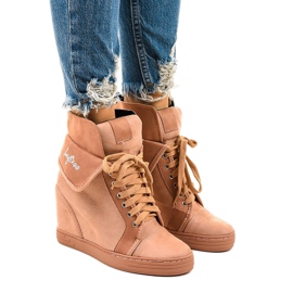 Deportivas rosas con cuñas con cordones B12-22