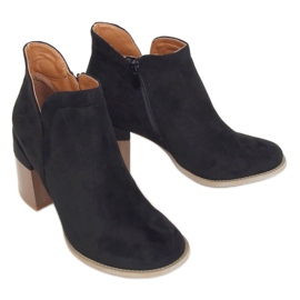Negro Botas con corte de tacón negro A5703 Negro