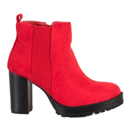 Small Swan Botas en la plataforma rojo