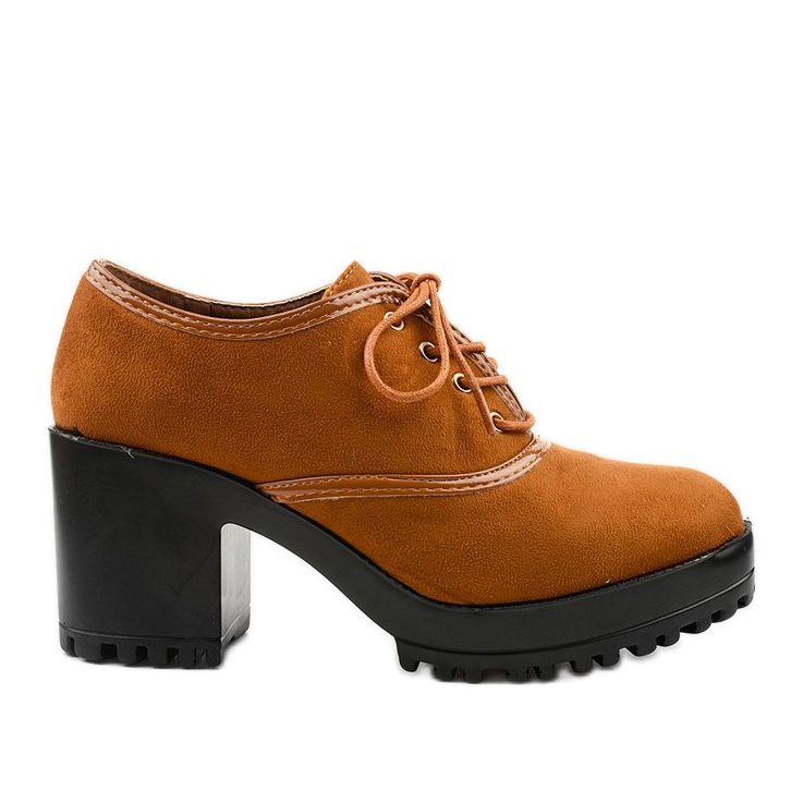 Botas camel atadas a un bloque Clearfall marrón