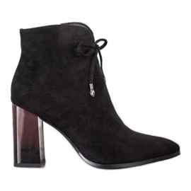 Goodin Botas con lazo negro Goodin Botas con lazo negro