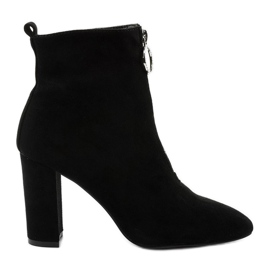 Botas negras en el poste de ginrolyss de gamuza ecológica negro