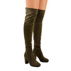 Botas de ante en el poste de los Saroris caqui verde