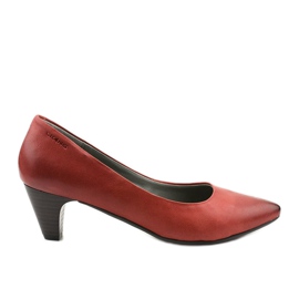 Zapatos de mujer de frambuesa en el puesto de Ynisol rojo
