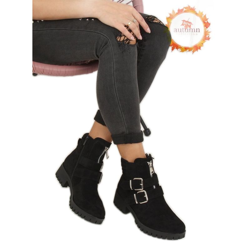 Negro XJ-30 Botas negras en el protector Negro XJ-30 Botas negras en el protector