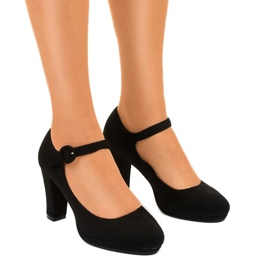 Zapatos de tacón de ante negro en el poste de Liayarus