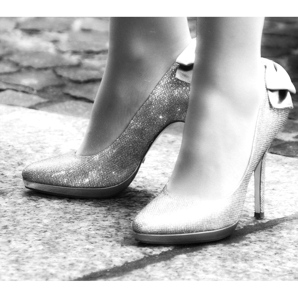 ¿Cómo acostumbrarse a caminar con tacones altos?