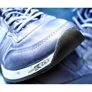 Calzado deportivo para hombre de buenas y conocidas marcas.