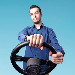 Cómodo al volante. Te aconsejamos qué modelos de calzado son mejores para los conductores