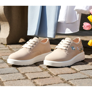 Zapatos derby suaves y zapatos Oxford suaves: la tendencia clave de la primavera de 2026