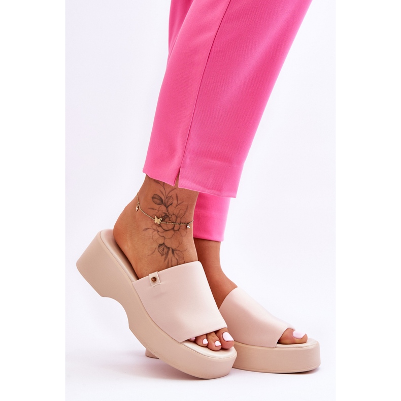 Zapatillas Mujer Plataforma Beige Carmela 1