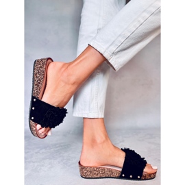 Sandalias cuña con flores de Galia Black negro 3