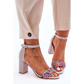 Sandalias De Tacón Alto De Moda Con Piedras Decorativas Gris Love Me 1