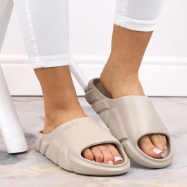 Pantuflas Big Star W LL274593 INT1882 beige 4