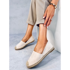 Alpargatas Phair Beige con aberturas 3