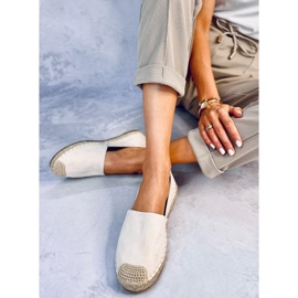Alpargatas Phair Beige con aberturas 5