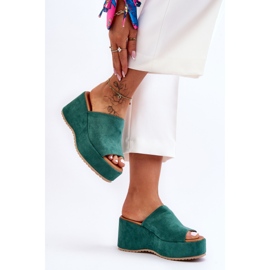 Pantuflas De Mujer En Una Plataforma Masiva Verde Martina 2 Pantuflas De Mujer En Una Plataforma Masiva Verde Martina 2