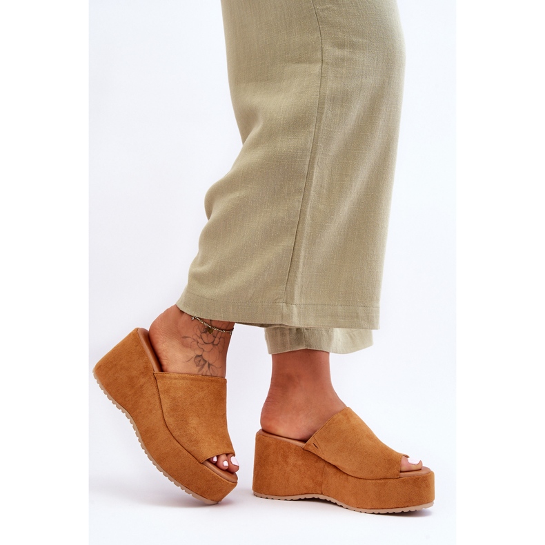 Camel Martina - Pantuflas gruesas con plataforma para mujer marrón 1