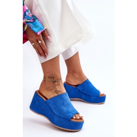 Pantuflas de mujer con plataforma gruesa Martina de color azul 1