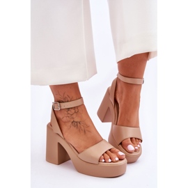Sandalias de moda en tacones Karmine beige masivo 3