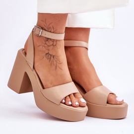 Sandalias de moda en tacones Karmine beige masivo 6