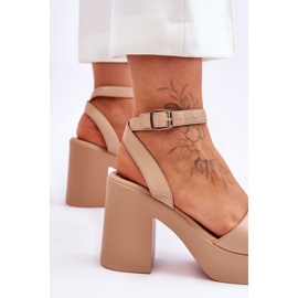 Sandalias de moda en tacones Karmine beige masivo 4