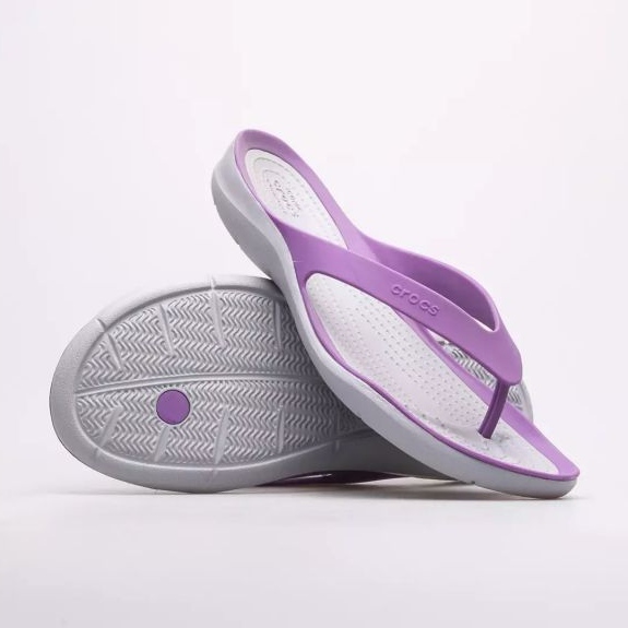 Crocs Swiftwater Flip W 204974-5F8 púrpura 1