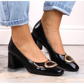 Zapatos de salón de mujer en charol con tacón decorativo negro Vinceza 10930 3