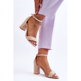 Sandalias De Ante Con Tacones Altos Madame Beige 4