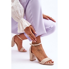 Sandalias De Ante Con Tacones Altos Madame Beige 5