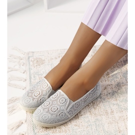 Zapatillas sin cordones caladas grises HJ1709 1
