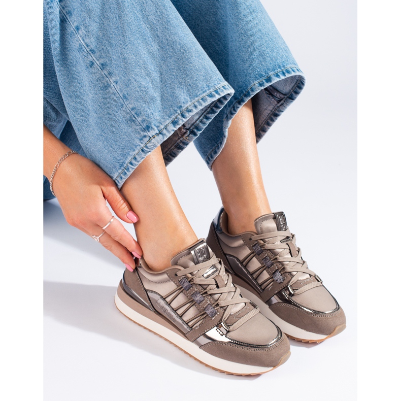 Zapatillas de mujer Big Star KK274112 marrón 1