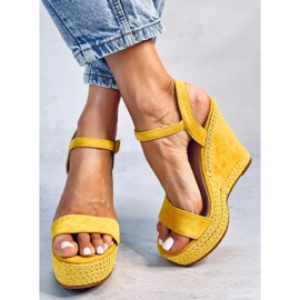 Wexler Sandalias cuña amarillas amarillo 2