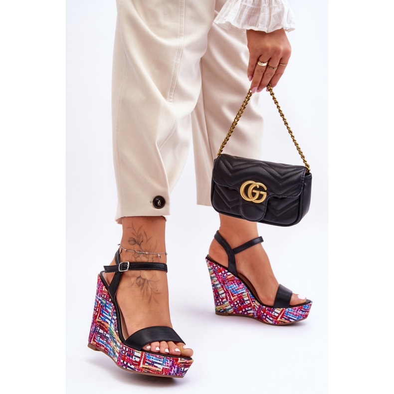 Sandalias Mujer On A Colorful Wedge Negro Malibu 2