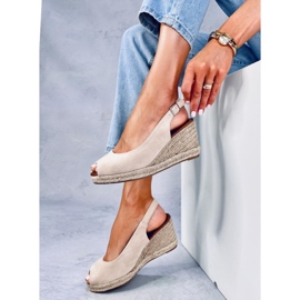 Alpargatas con cuña y puntera abierta Nevil Beige 3