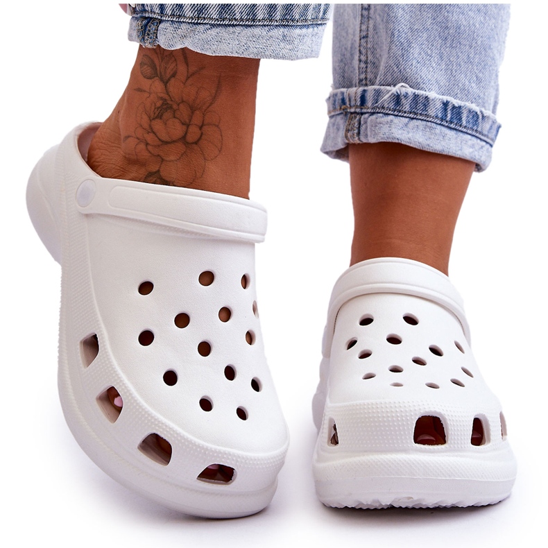 Pantuflas De Espuma Crocs Con Suela Gruesa Blanco Katniss 4 Pantuflas De Espuma Crocs Con Suela Gruesa Blanco Katniss 4