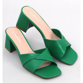 Sandalias tacón bajo Poncia Verde 1