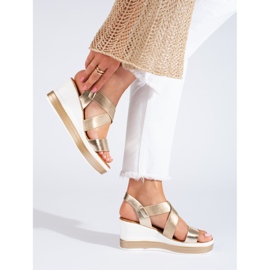 Sandalias cuña Shelovet dorado 1