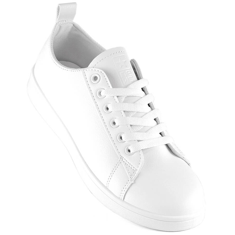 News Deportivas sneakers fabricadas en cuero ecológico blanco Novedad 23SP02-5786 1