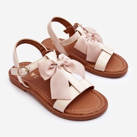 Sandalias infantiles lacadas con lazo, beige Netina 2